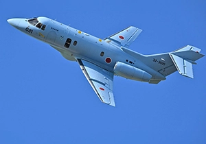 オープニングフライトで飛行するU125A